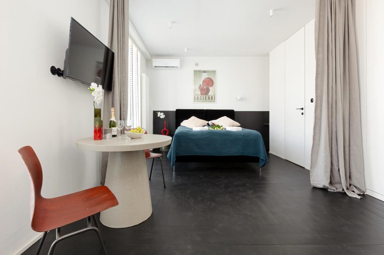 Marszalkowska 140 Apartments In The Center Of Warsaw By Noclegi Renters المظهر الخارجي الصورة
