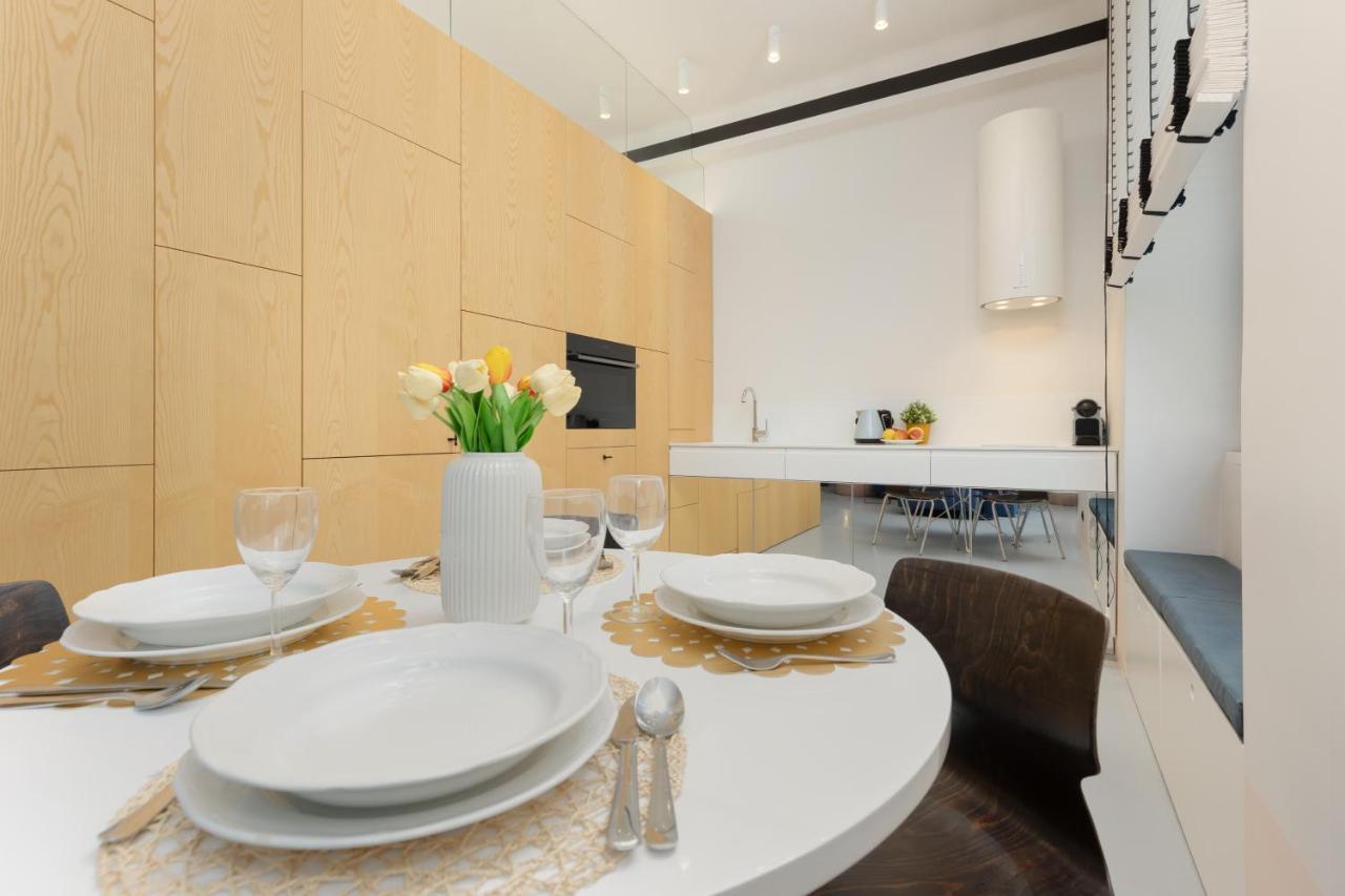 Marszalkowska 140 Apartments In The Center Of Warsaw By Noclegi Renters المظهر الخارجي الصورة